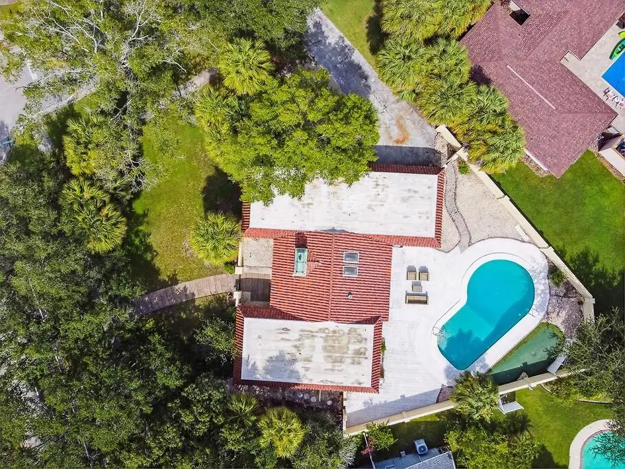 度假居 Luxurious Spacious Modern House W/ Ac + Pool 坦帕